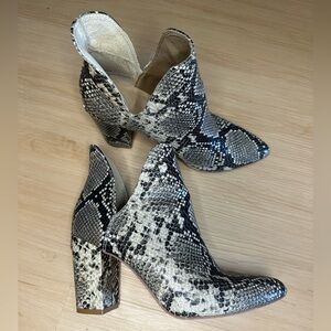 Guess crocodile print womens boots